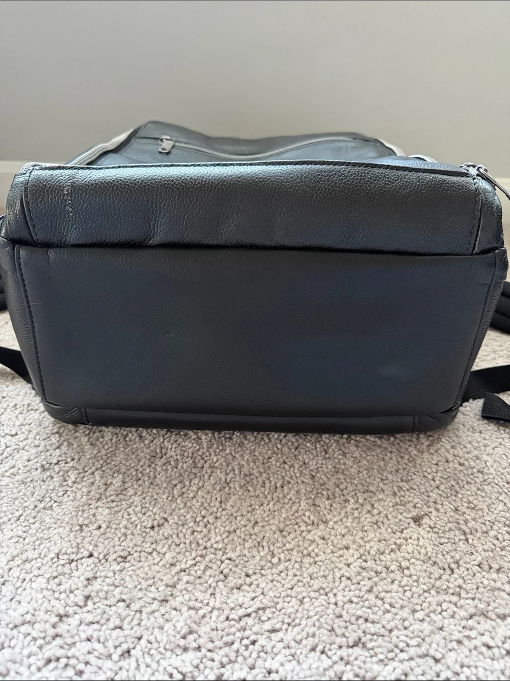 Samsonite Classic Leather Backpack - black leather